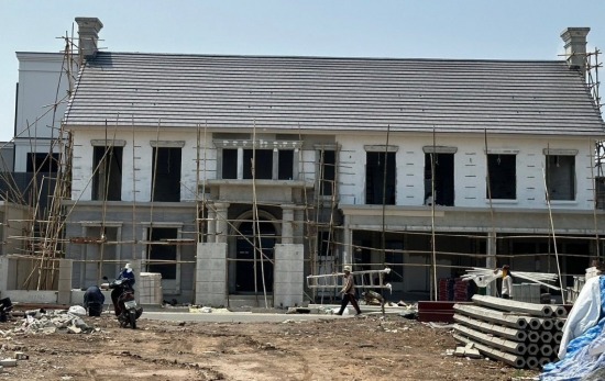 ร้านบัวปูนปั้น